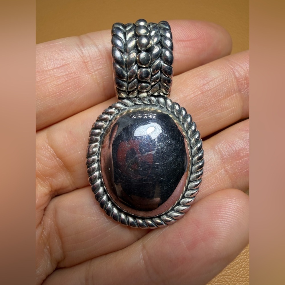 Chunky Silver Toned Rope Edge Statement Pendant